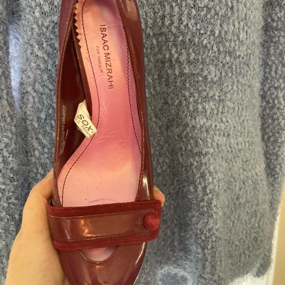 Isaac Mizrahi Burgundy patent leather Heels 6 - Picture 3 of 5